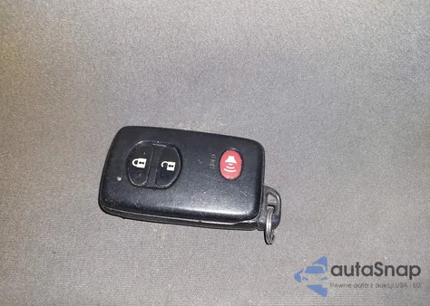 2010 Toyota Prius Iii z USA, uszkodzony, nr VIN JTDKN3DU3A0187213